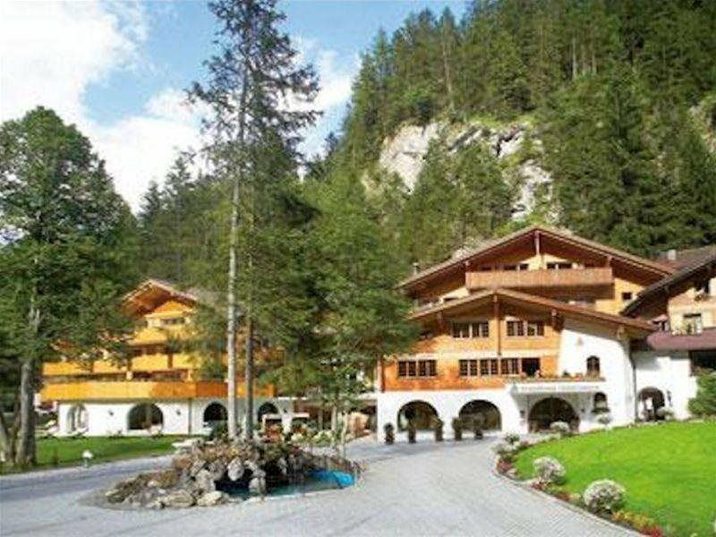 Waldhotel Doldenhorn Kandersteg Εξωτερικό φωτογραφία